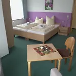 Konukevi Saechsisches Gemeinschafts-diakonissenhaus Zion E. V. 3*